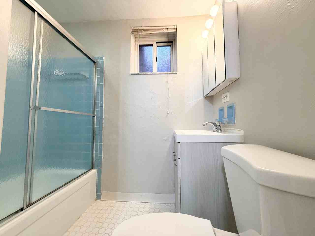 DALZELL PLACE - 6618 -- 187 - Photo 5 of 9