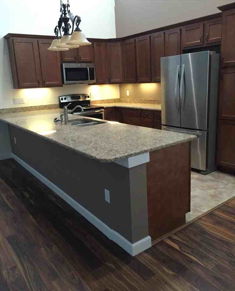 Ida & Gamble - Photo 2 of 7