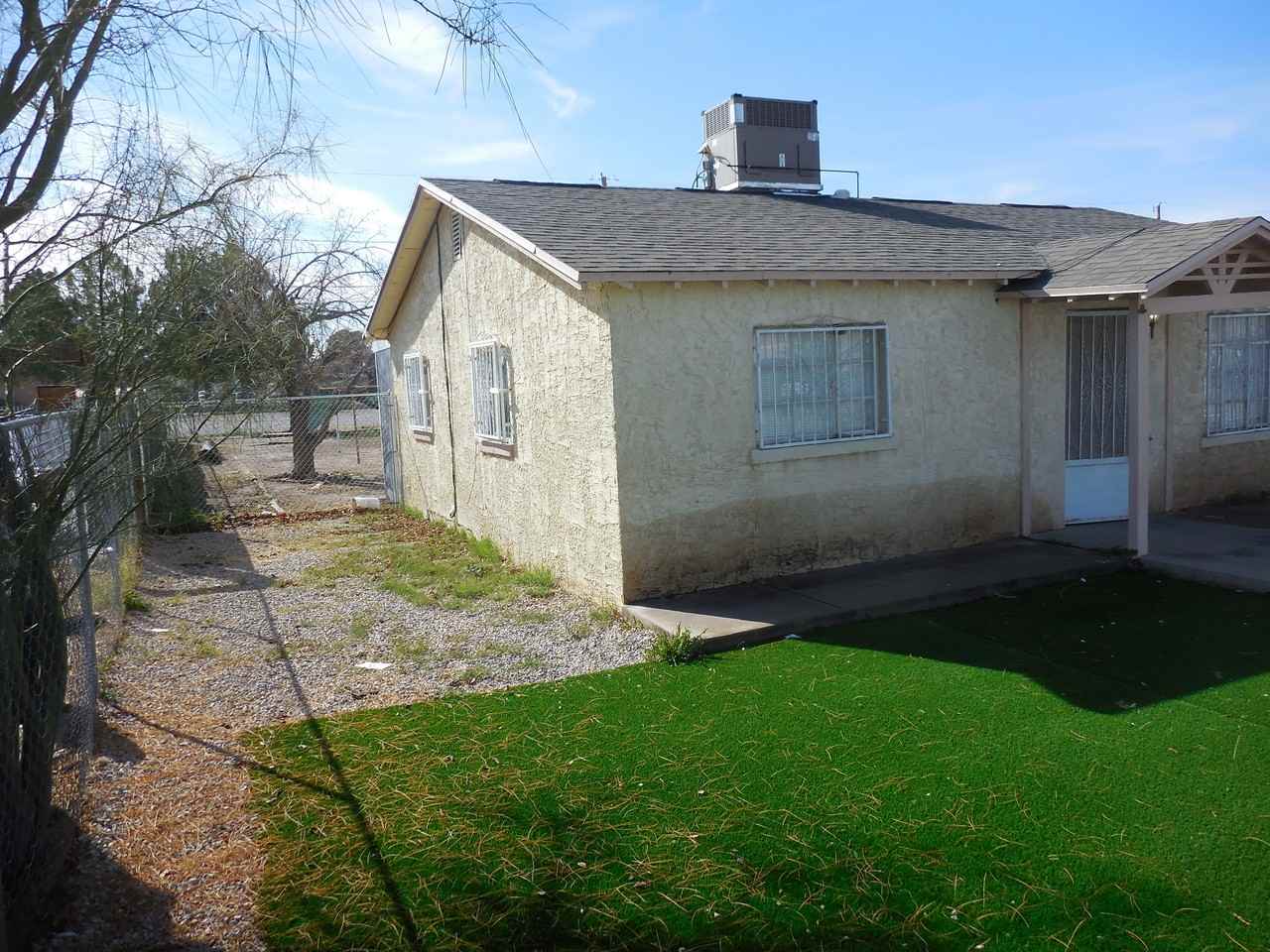 8928 Otyokwa Way - Photo 2 of 19