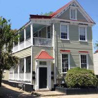 featured image of 6 Woolfe St