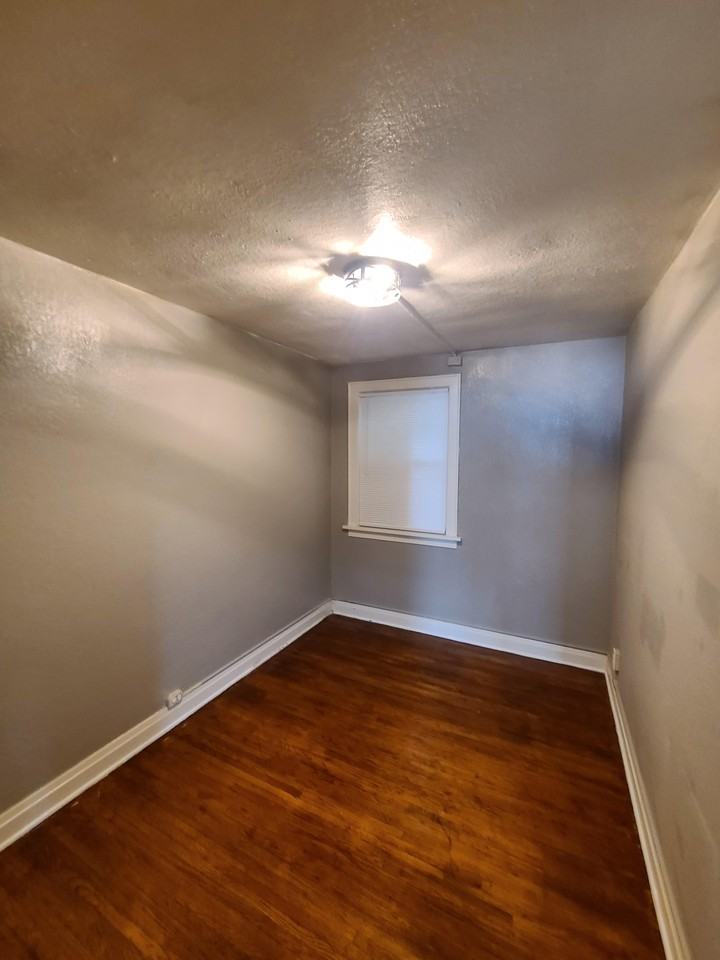 309 Allen Street - Photo 3 of 8