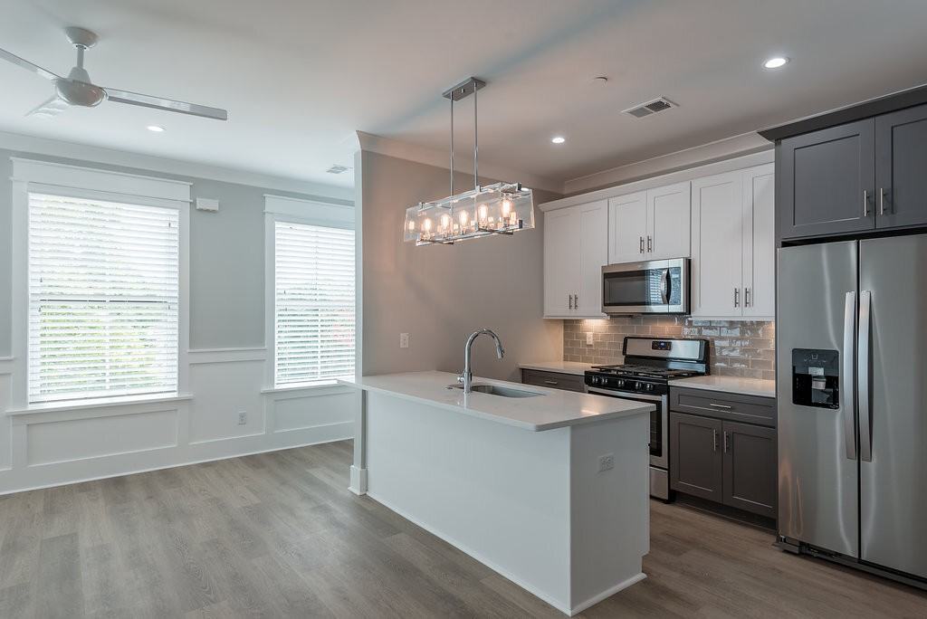 Sanctuary Court - Photo 7 of 50