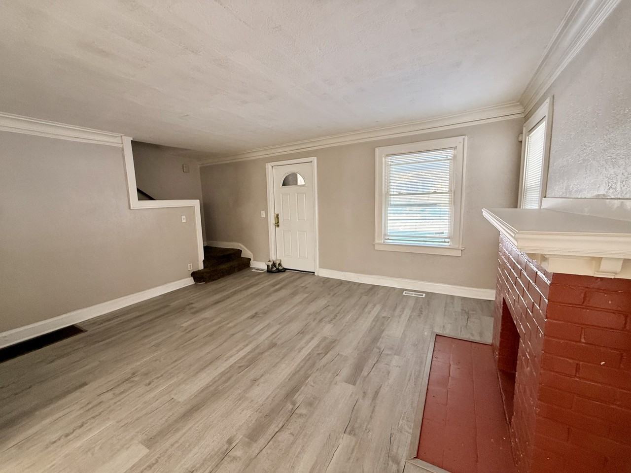 5524 Woodland Ave #1 - Photo 4 of 21