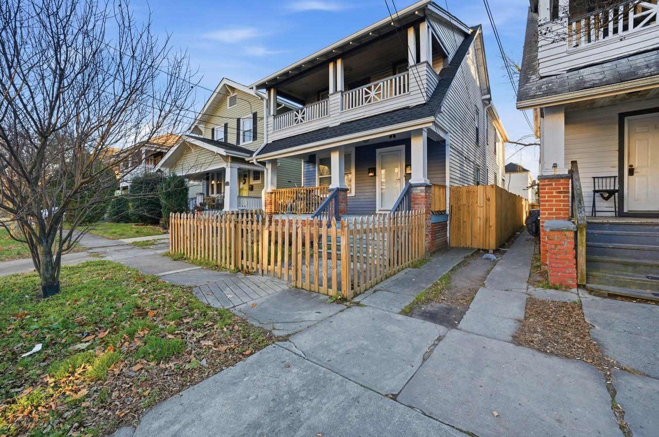 243 West 32nd Street - Photo 2 of 28