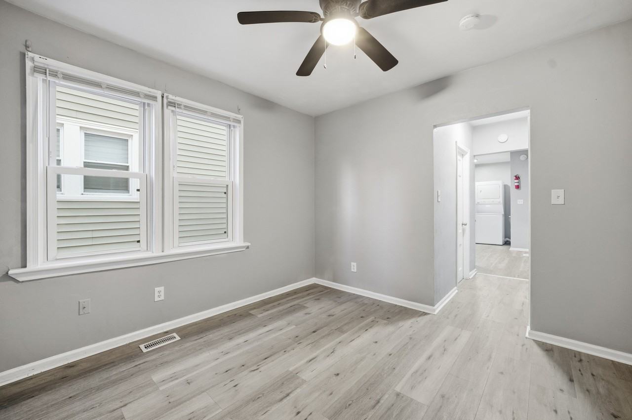 243 West 32nd Street - Photo 3 of 28