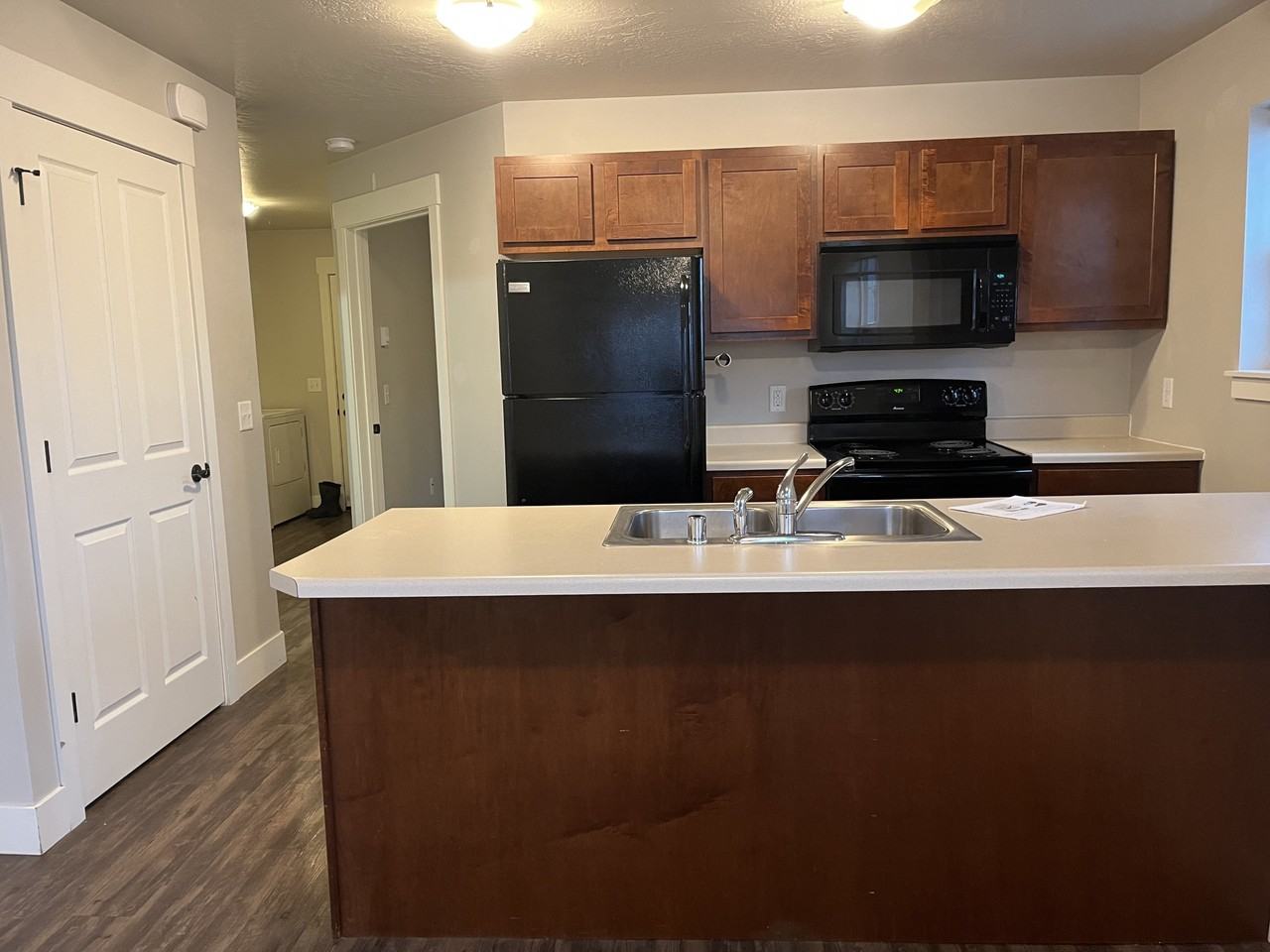 S 9th St. W - Photo 4 of 9