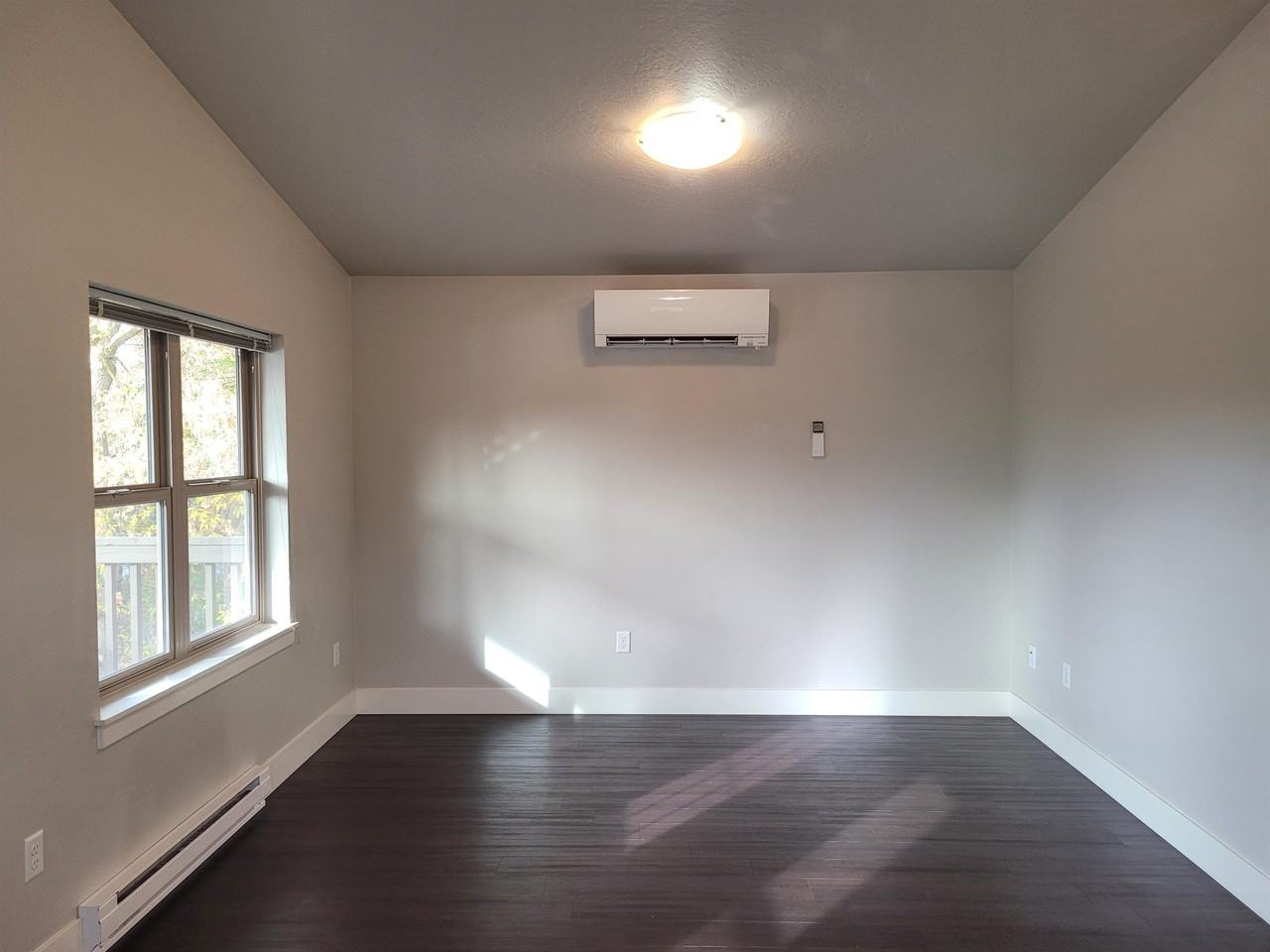 S 9th St. W - Photo 6 of 9