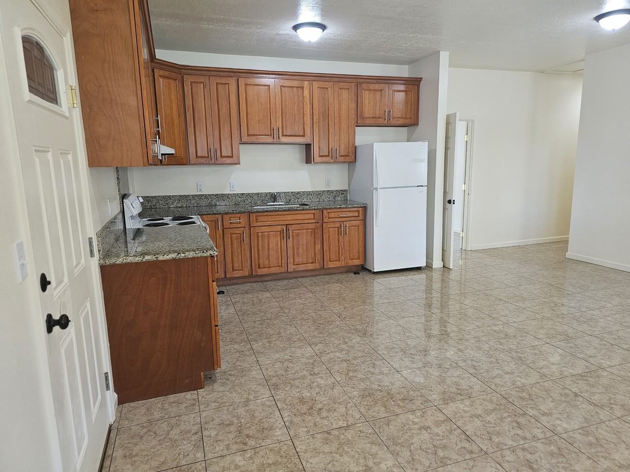 928 1 ST #A: S. FREITAS/K. FUKUMOTO - Photo 5 of 19