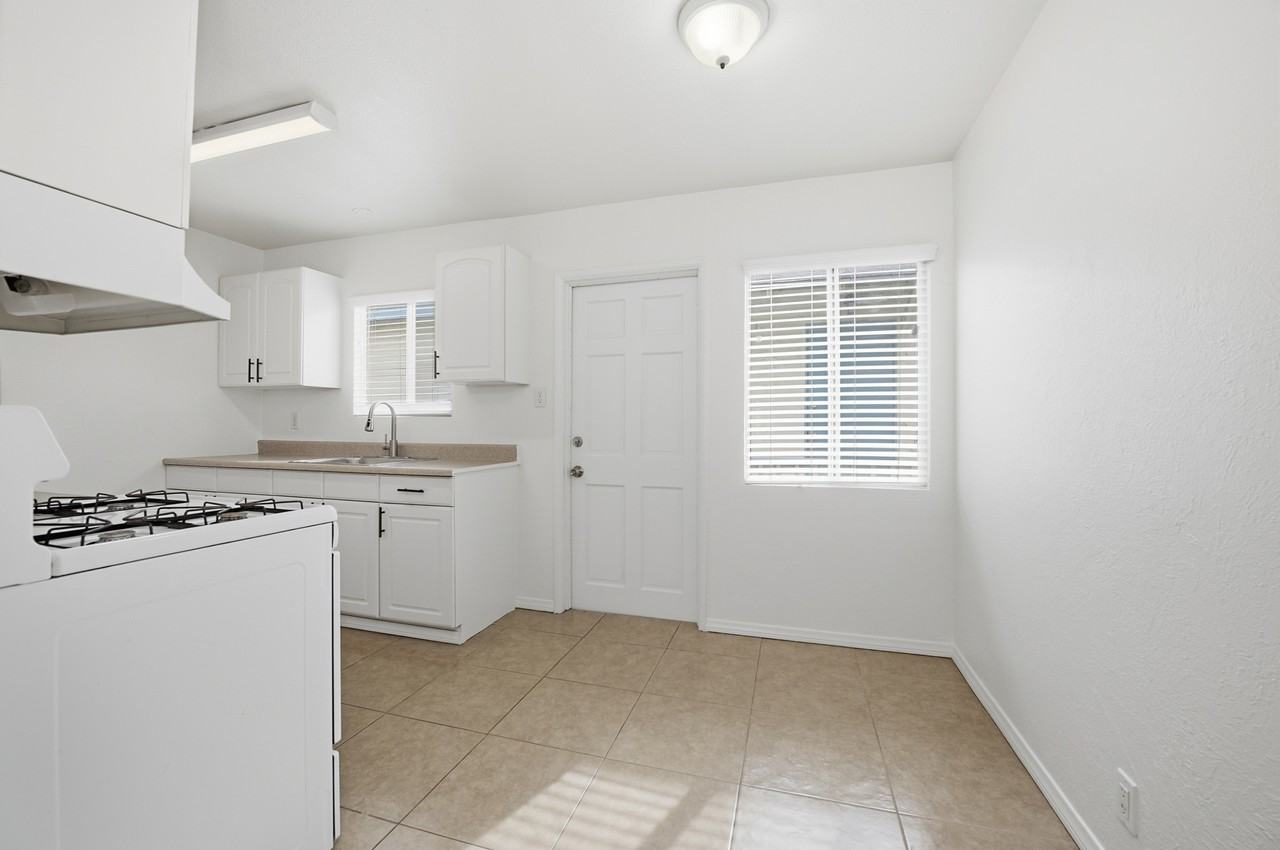 920 S. Pacific St. - Photo 7 of 19