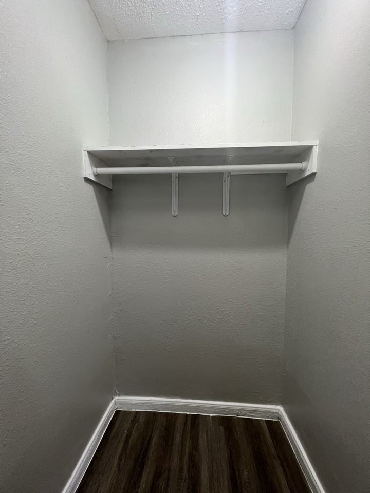 2120 Strawberry Road - Photo 2 of 7