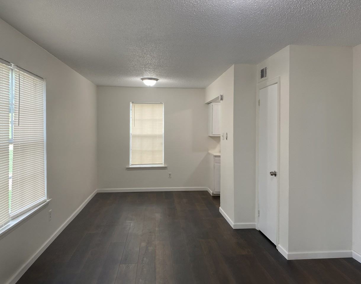 CAMILLIA APT LLC - Photo 4 of 20