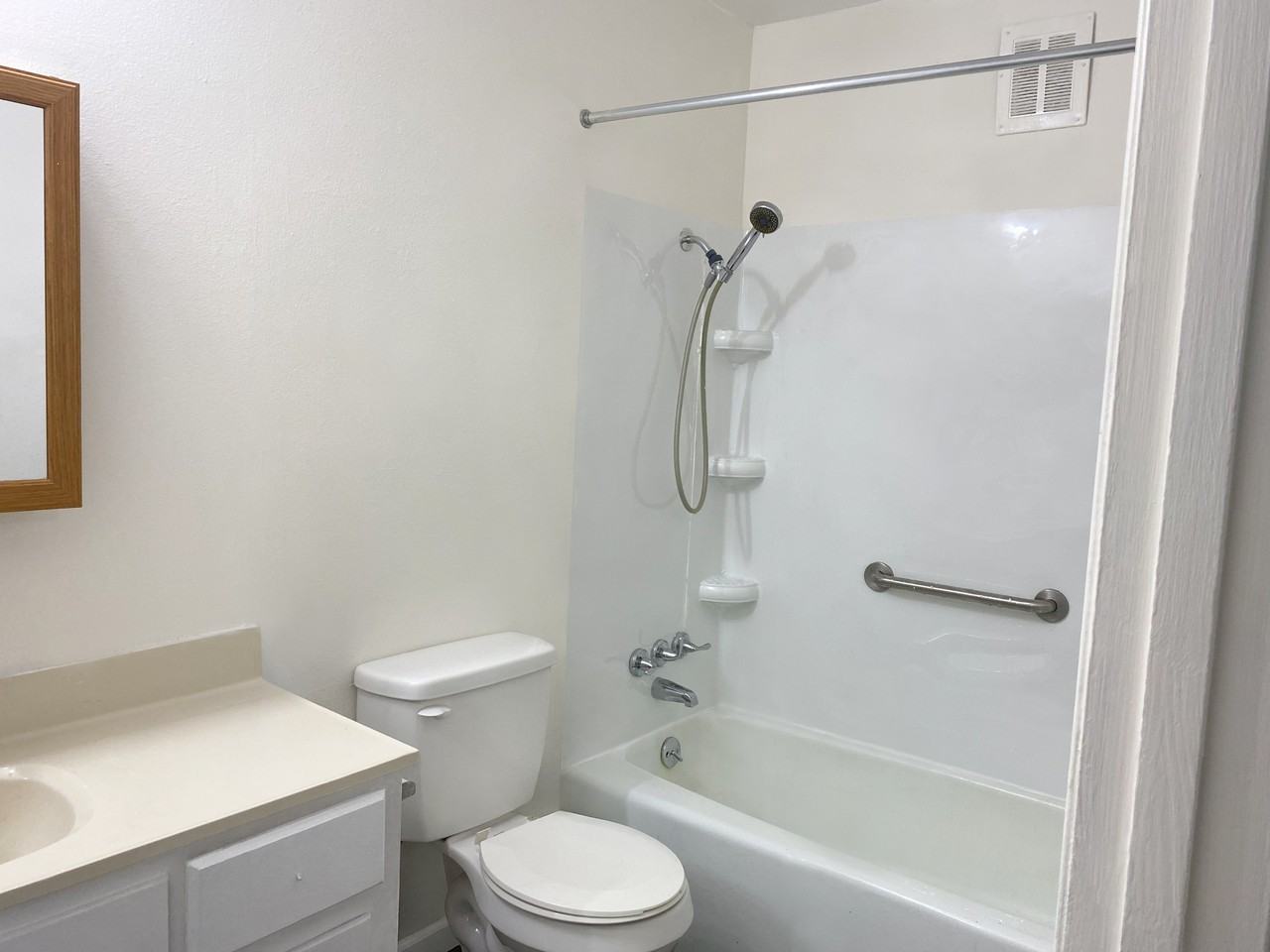 CAMILLIA APT LLC - Photo 6 of 13