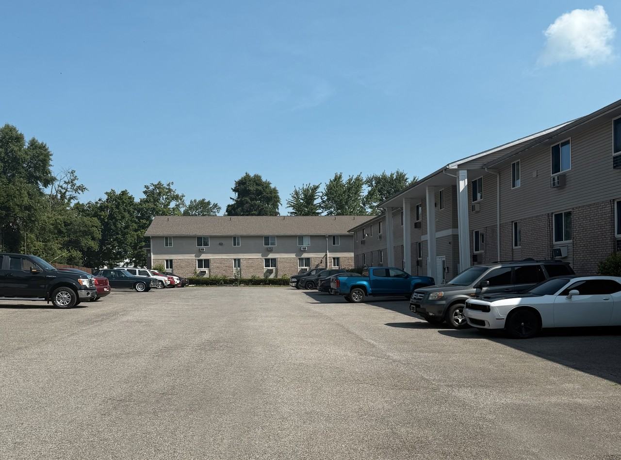 Turnberry Real Estate LLC - Photo 7 of 12