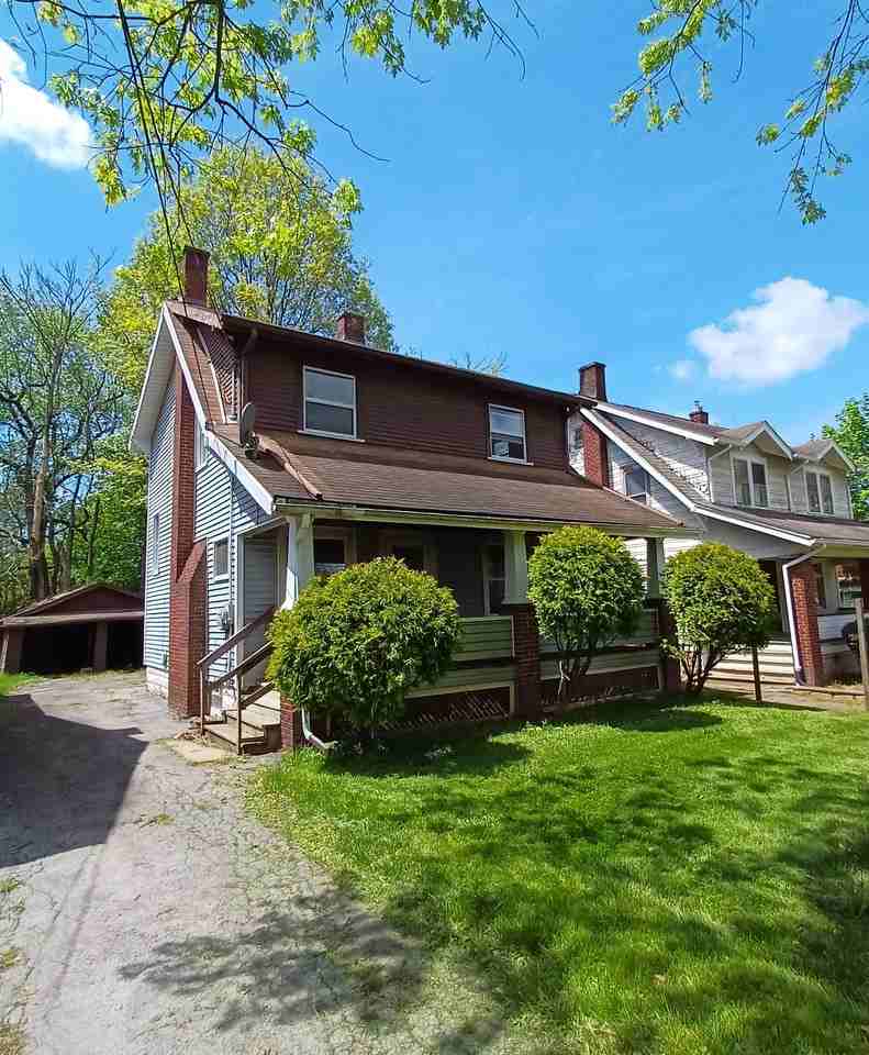 Youngstown Houses LLC - Photo 2 of 17