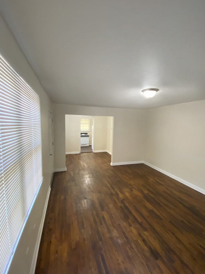 Columbus Houses LLC - Photo 3 of 8