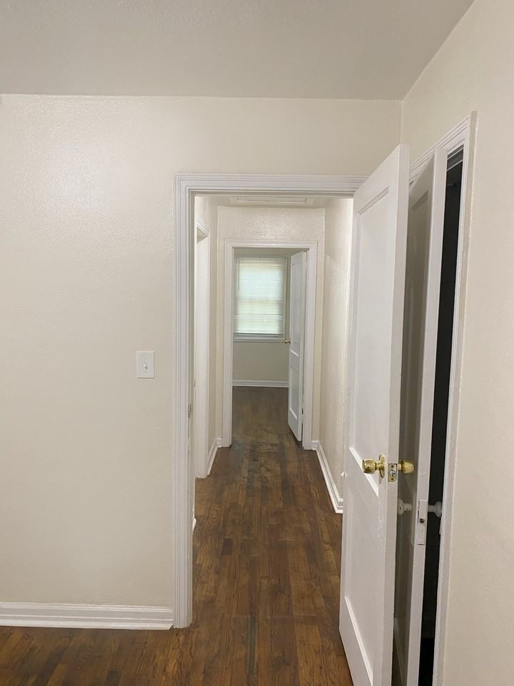 Columbus Houses LLC - Photo 6 of 8