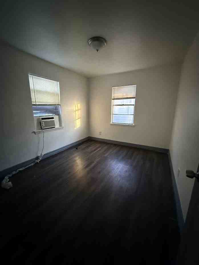 3106 Christie St. - Photo 5 of 8