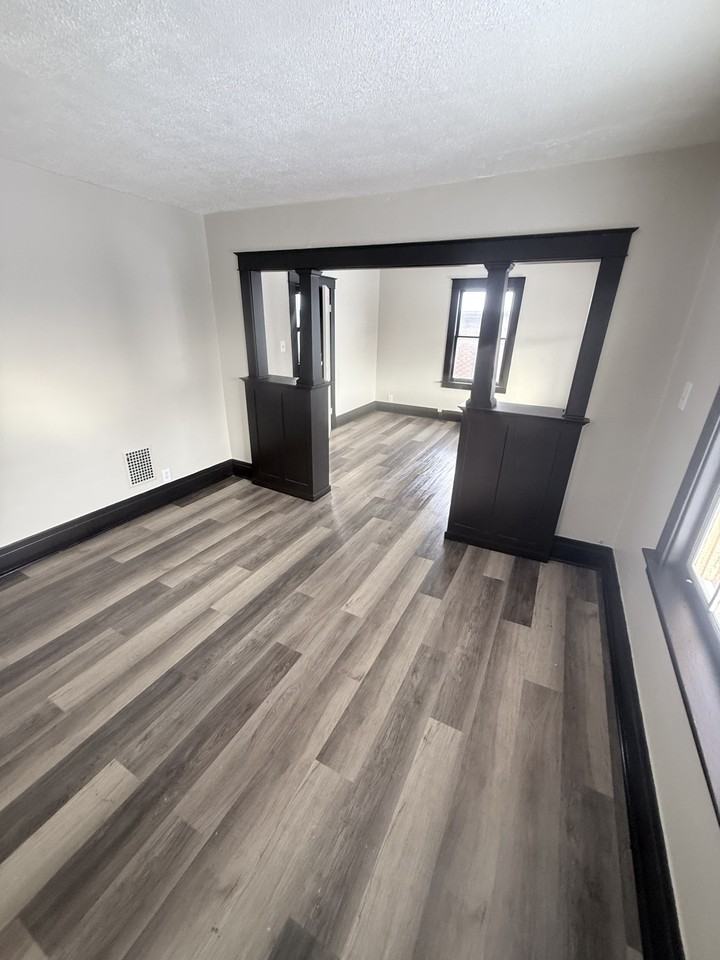 1450 Byrd - 2 #2 - Photo 5 of 9