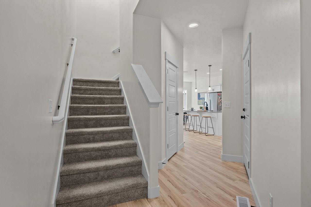 The Lehi House - Photo 2 of 20