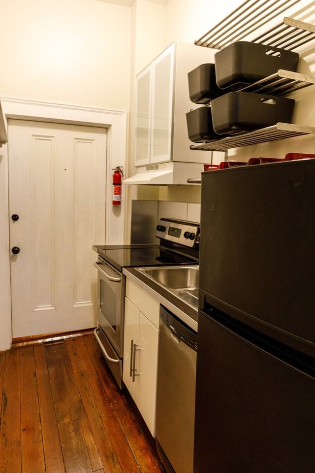 68 Beaufain Street - Photo 3 of 50