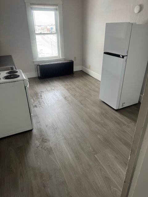 560 Union Ave - Photo 3 of 6