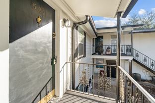 521 W Houston Street - Photo 1 of 1