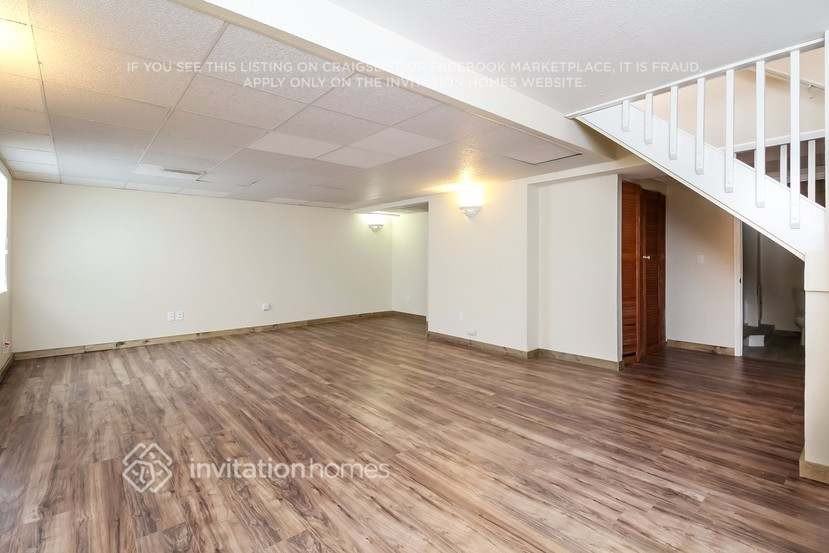 5325 W 115th Pl - Photo 3 of 11