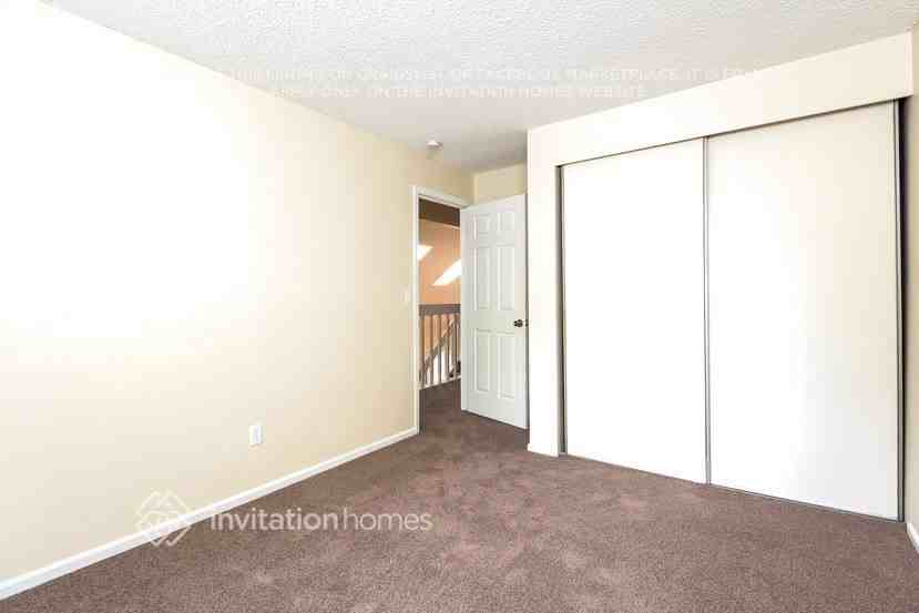 5325 W 115th Pl - Photo 7 of 11