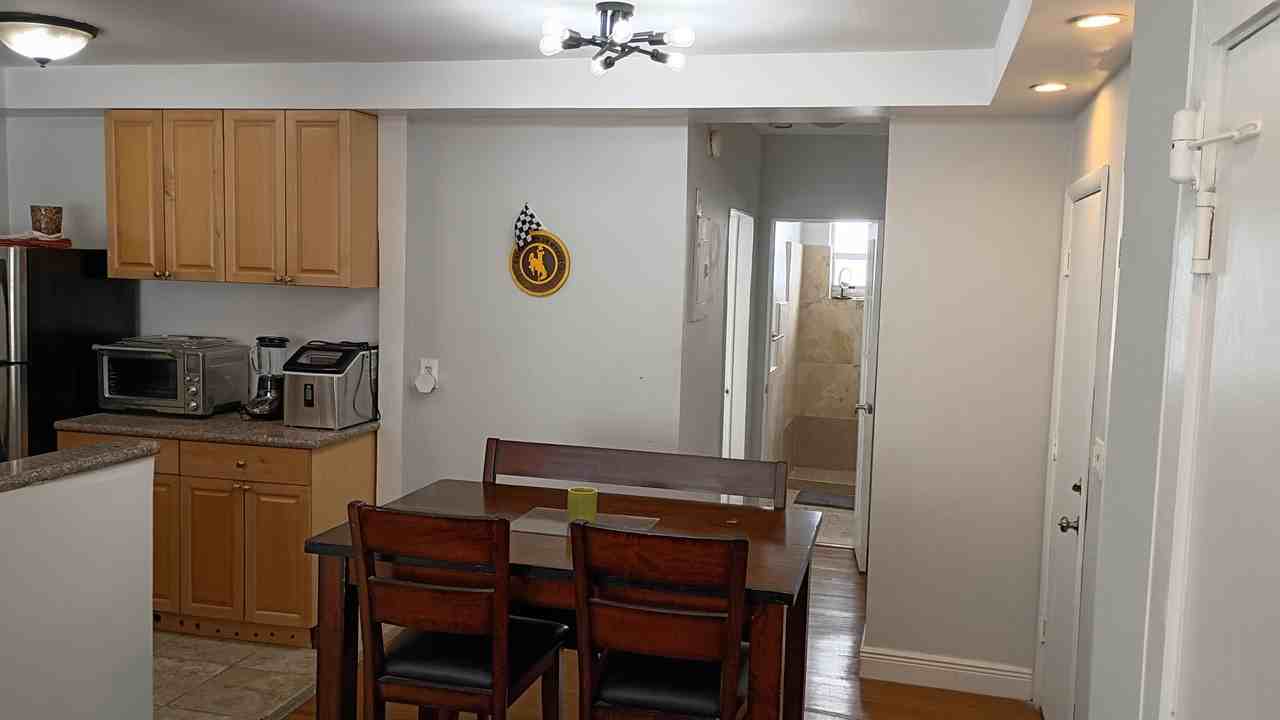 1616 Michigan Ave #4 - Photo 2 of 10