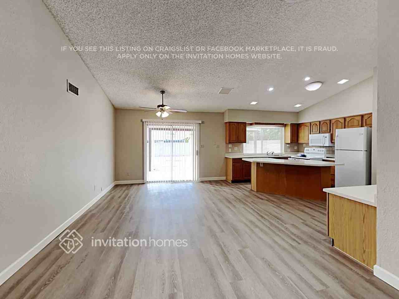 18432 N 46th Ave - Photo 6 of 18