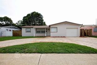 7438 Taft St - Photo 1 of 1