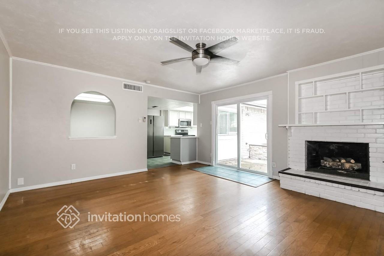 2813 Dove Meadow Dr - Photo 3 of 15