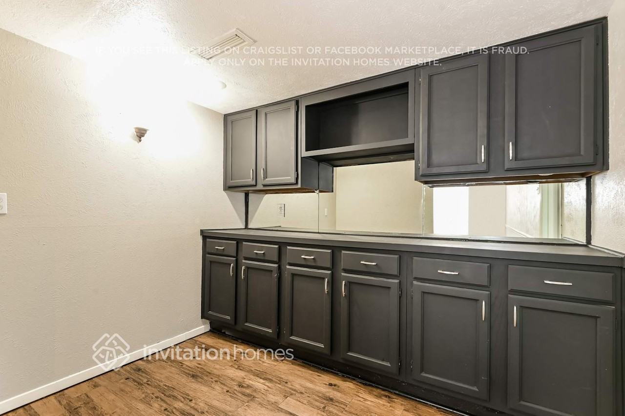 2813 Dove Meadow Dr - Photo 5 of 15