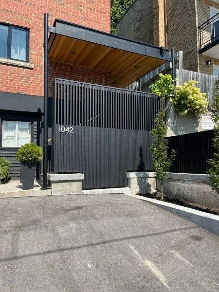 1042 Davenport Rd - Photo 2 of 30