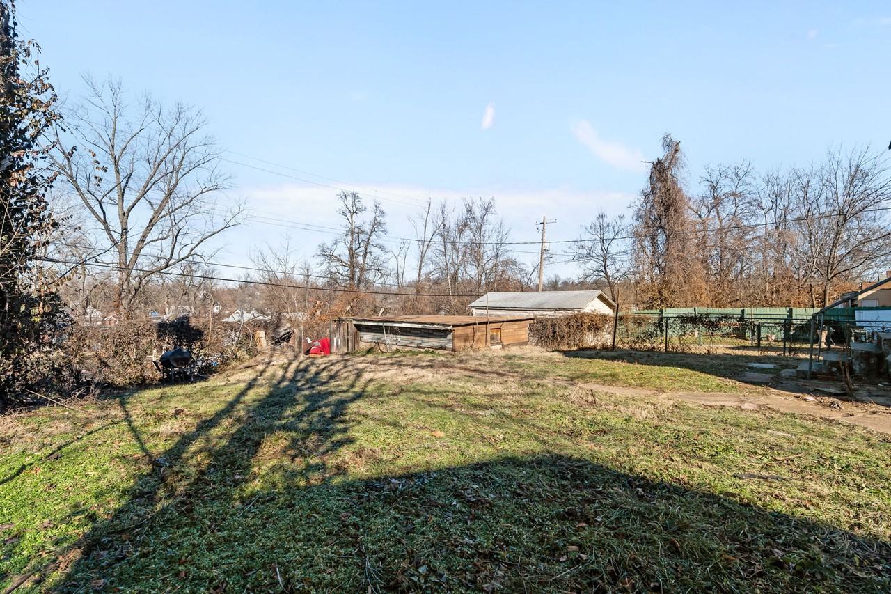 5451 Genevieve Ave #1 - Photo 4 of 23