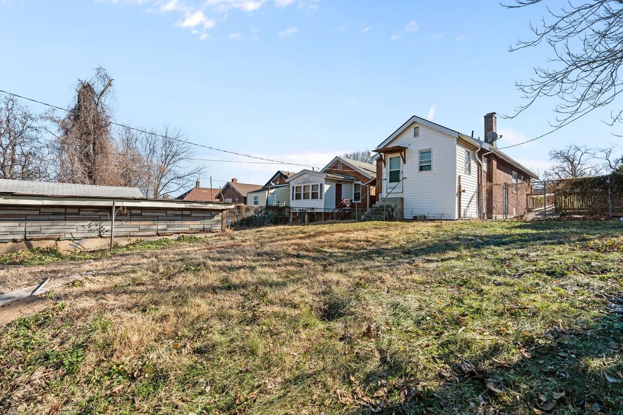 5451 Genevieve Ave #1 - Photo 5 of 23