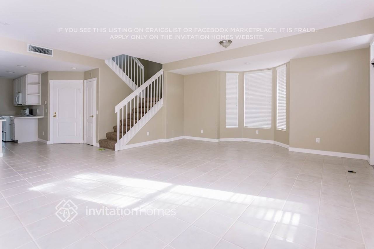 342 Legare Ct - Photo 4 of 18