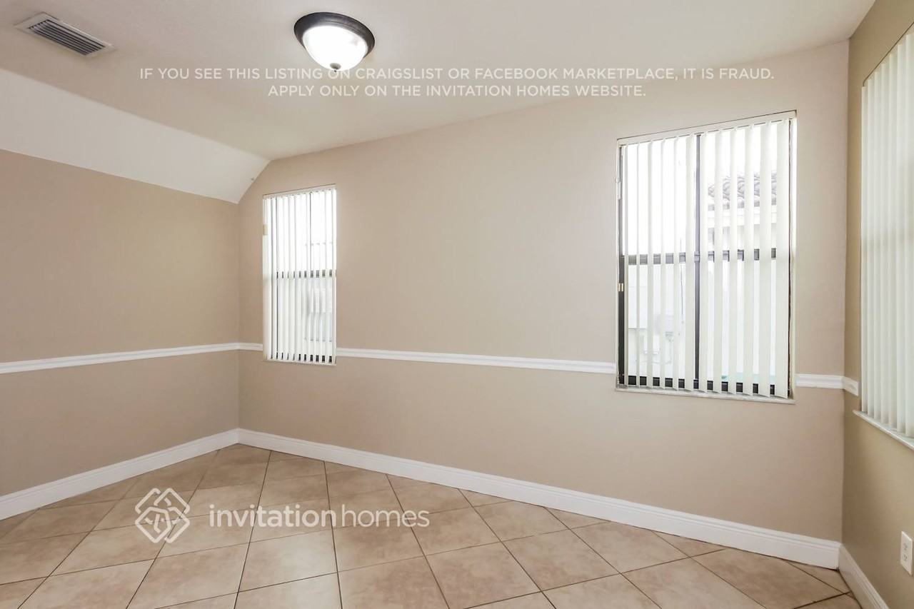 3720 Sw 69th Ave - Photo 4 of 18