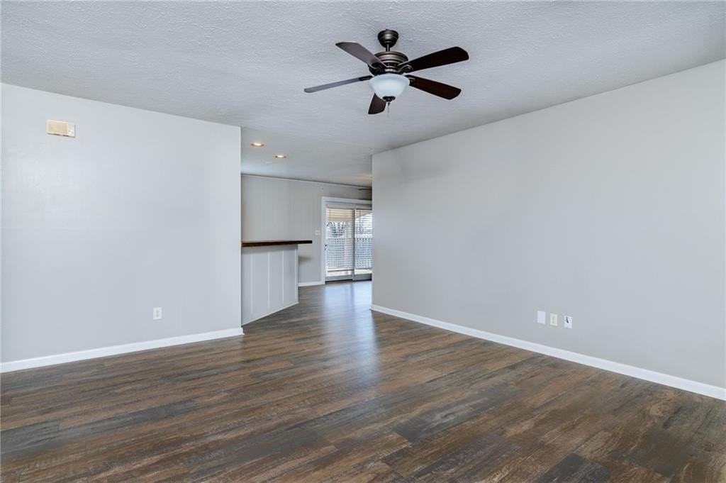 1208 Ne 3rd St - Photo 5 of 19