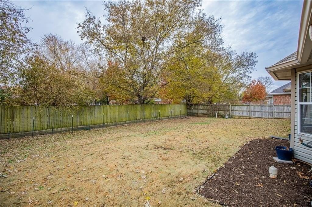 3800 Se 8th St - Photo 7 of 21