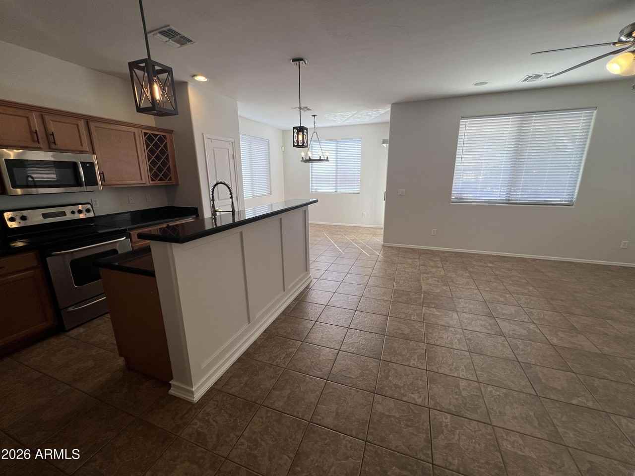 4120 S Sawmill Rd - Photo 4 of 32