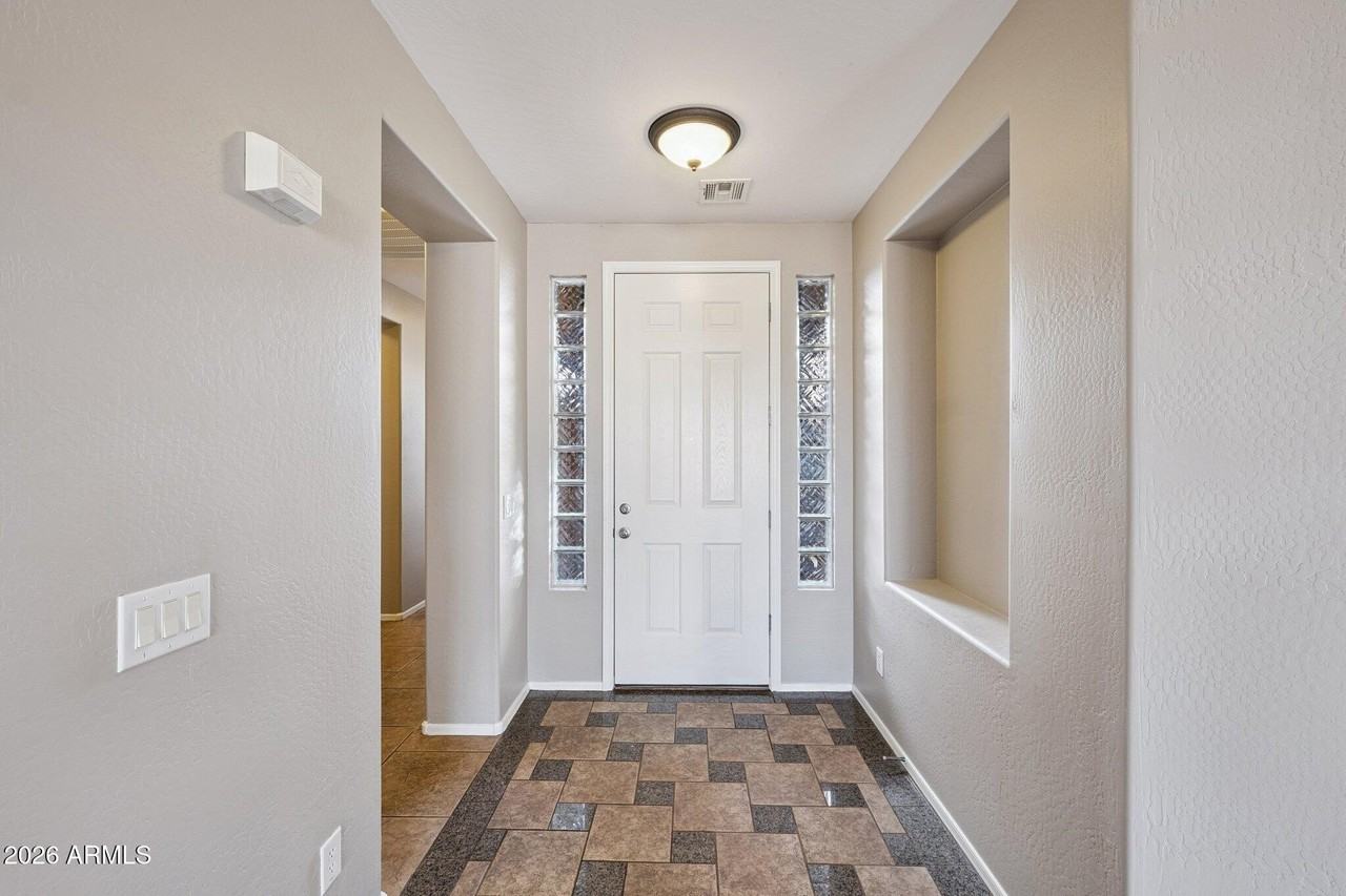 15454 W Statler Cir - Photo 6 of 34