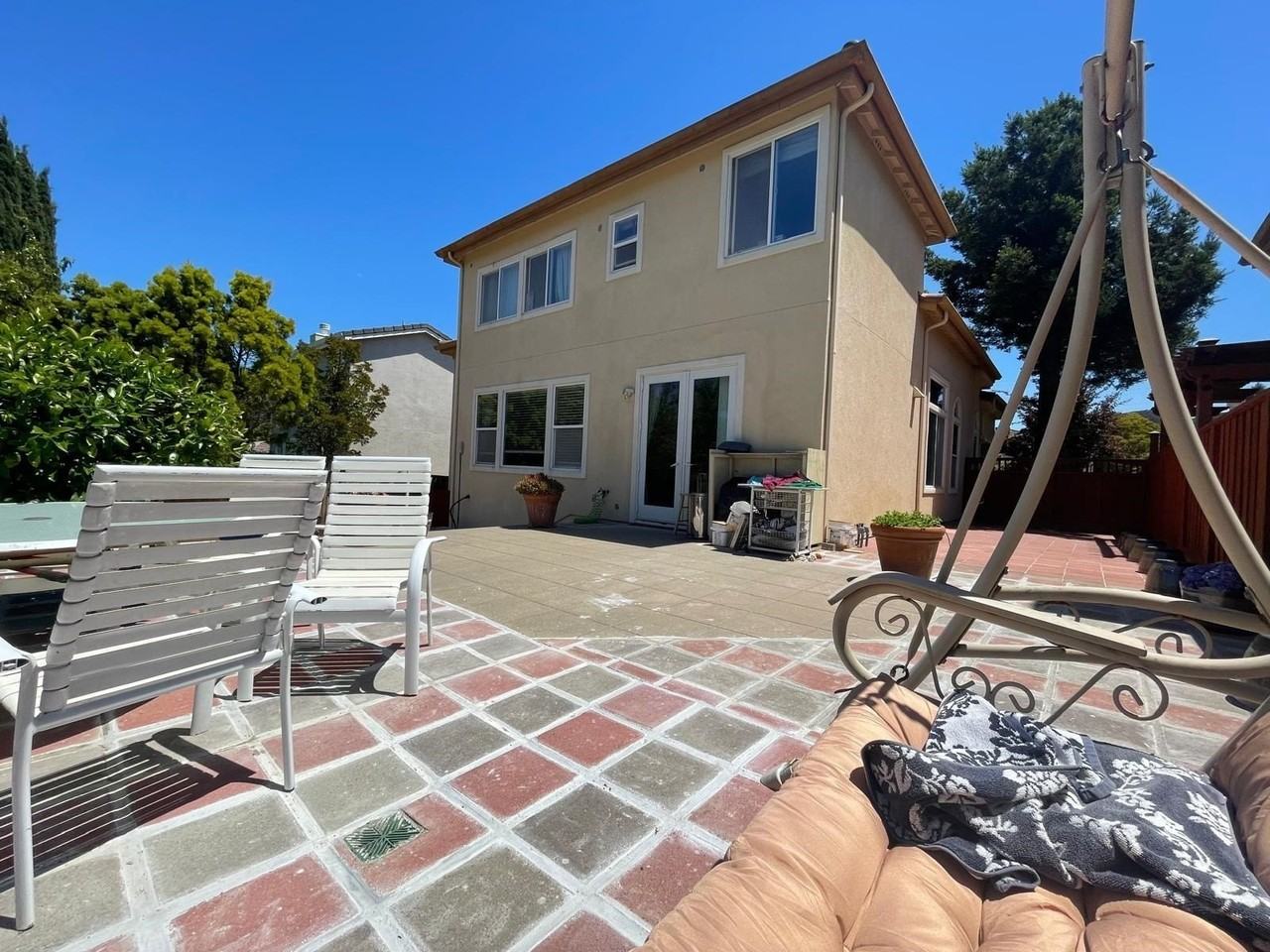 1013 Ridgeview Dr - Photo 4 of 26