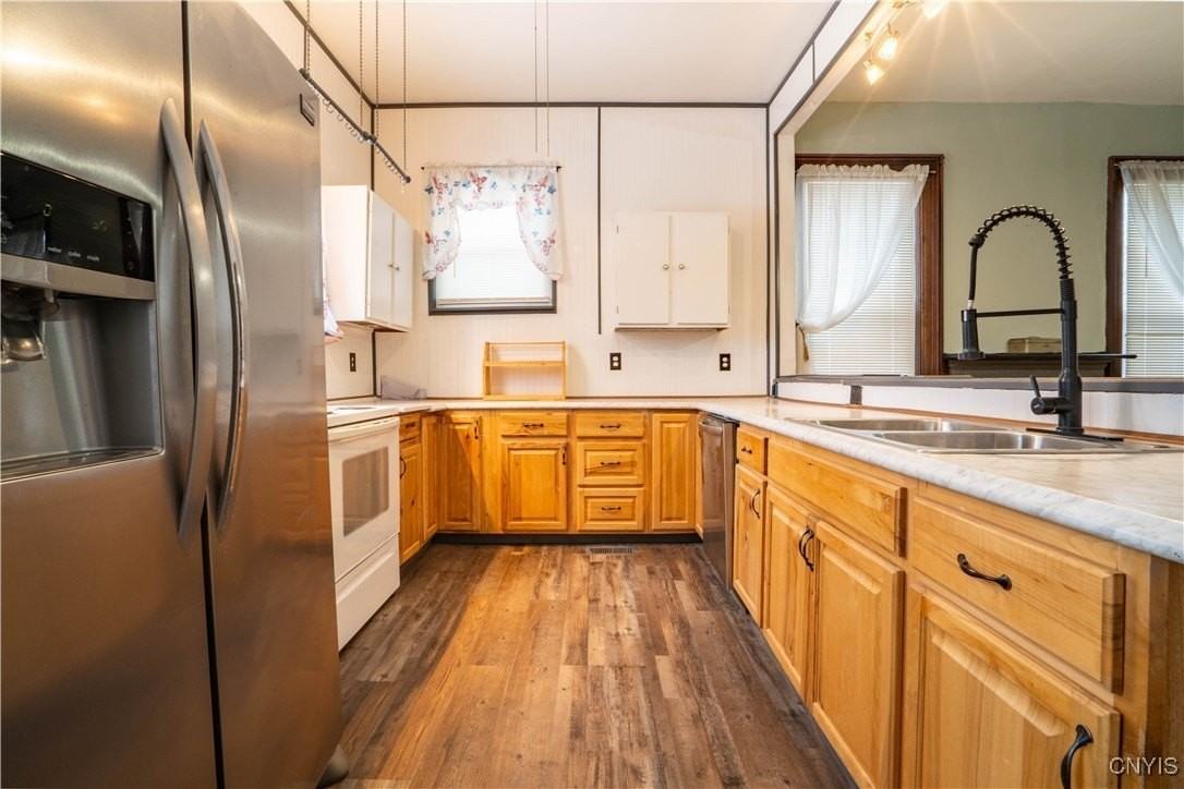 13 W Monroe St Unit 11 #11 - Photo 3 of 25