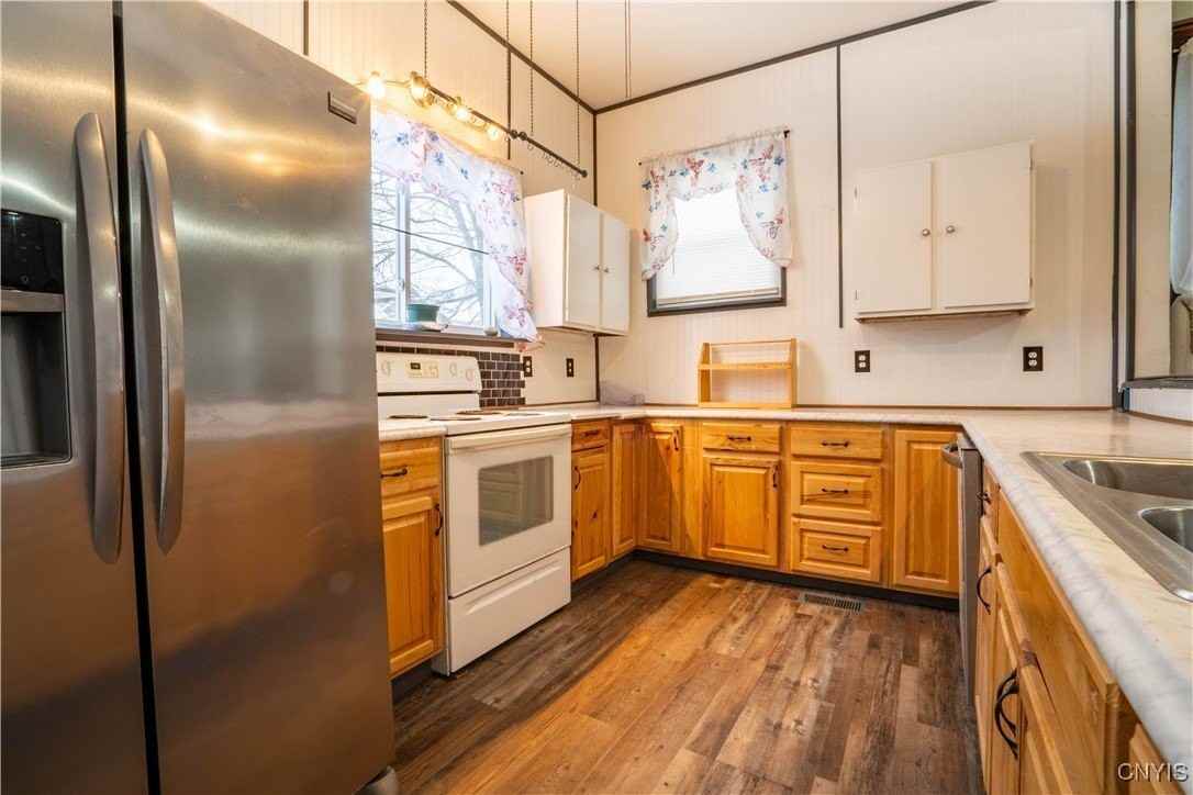 13 W Monroe St Unit 11 #11 - Photo 4 of 25