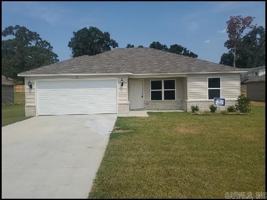 featured image of 10 Wisteria Dr