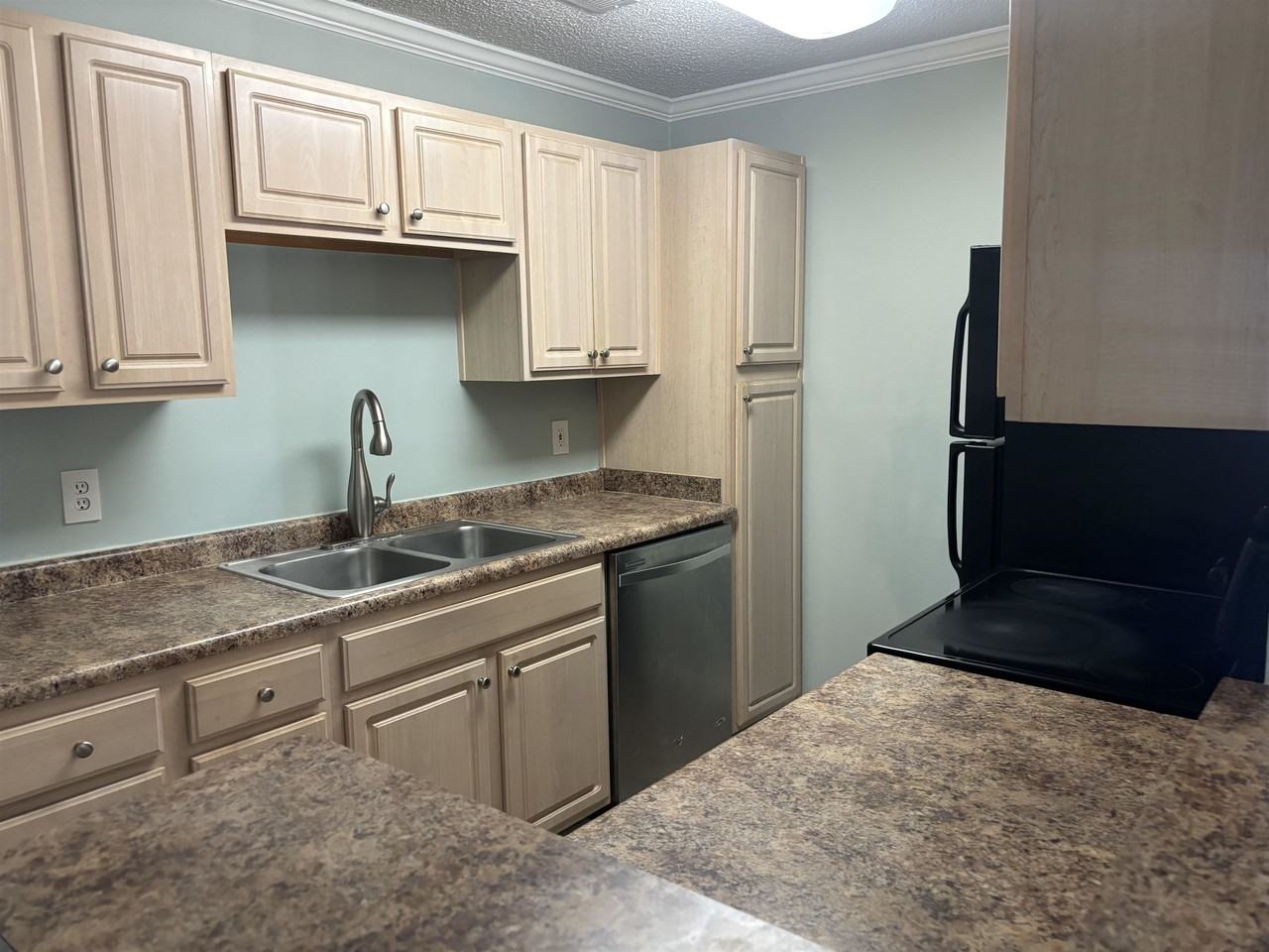 3753 Citation Way - Photo 2 of 10