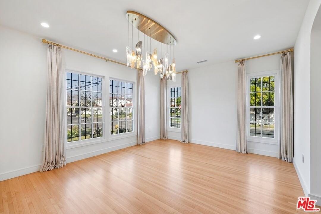 200 S Formosa Ave - Photo 6 of 25