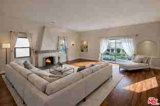 1227 S Ridgeley Dr #UPPER - Photo 1 of 1