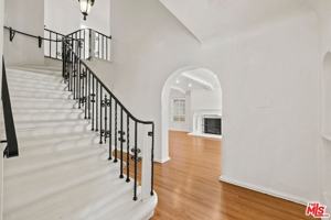 featured image of 141 S Vista St